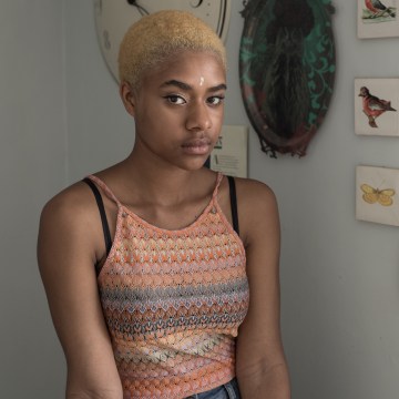 carmen-your space-extra